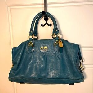 COACH Leather Handbag medium sized with removable shoulder strap